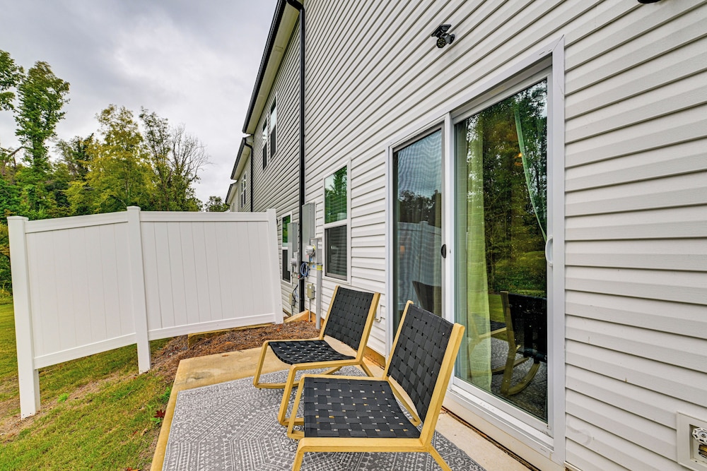 2 Mi to Whitewater Center: Suburban Abode w/ Patio