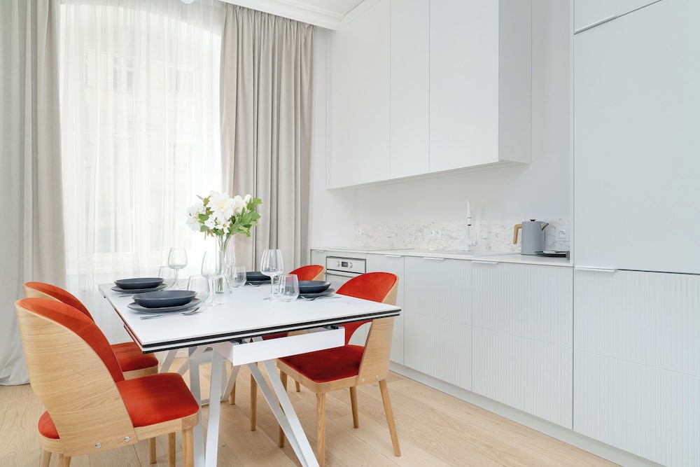 Stylish Apartment Zielona by Renters