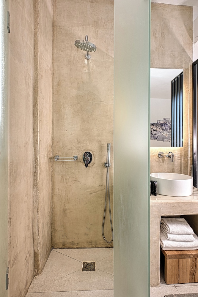 Aloft Suites Mykonos Island