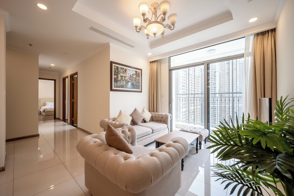PD Pristine Apartment Landmark Plus