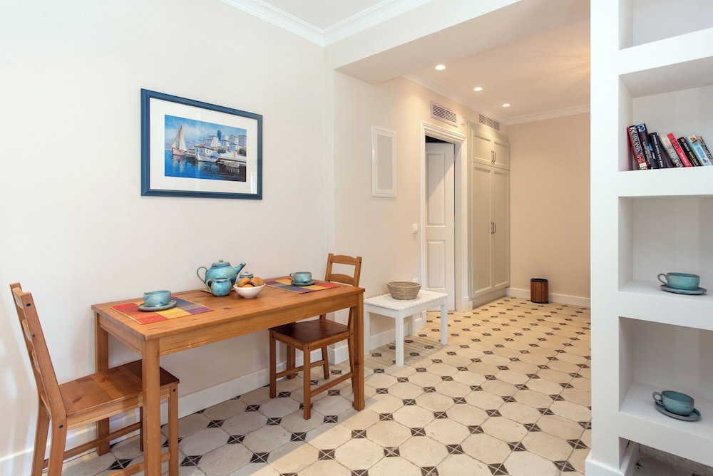 Nancy Suites