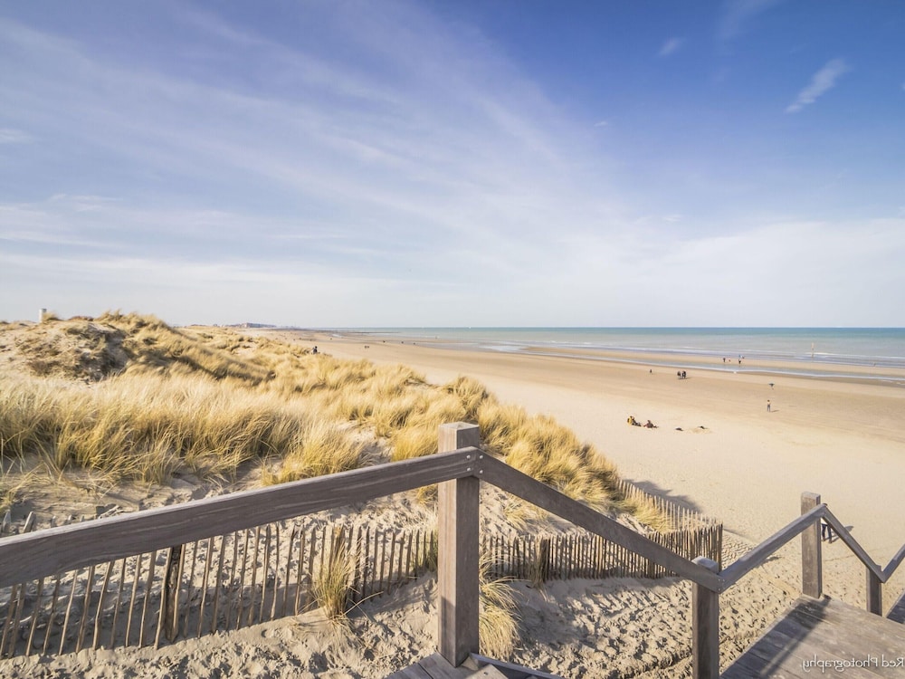 Apartment in Nieuwpoort Near Marina Views