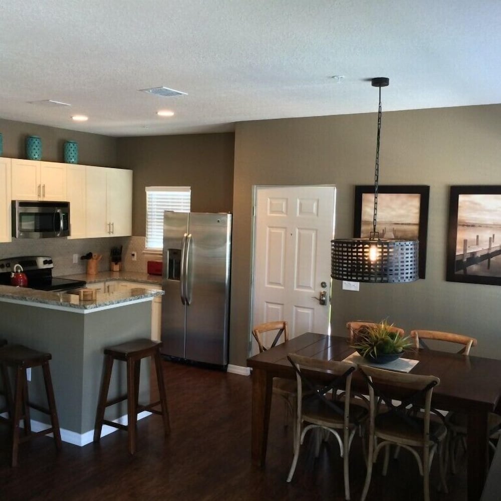 Lucaya Village by Home 2U