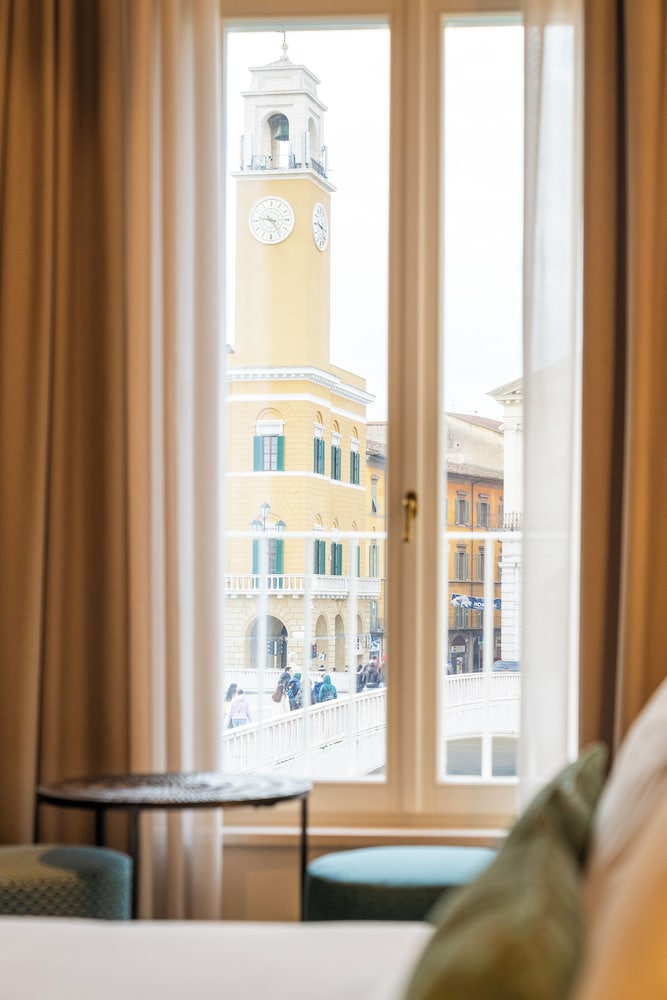 Anna Teresa Luxury