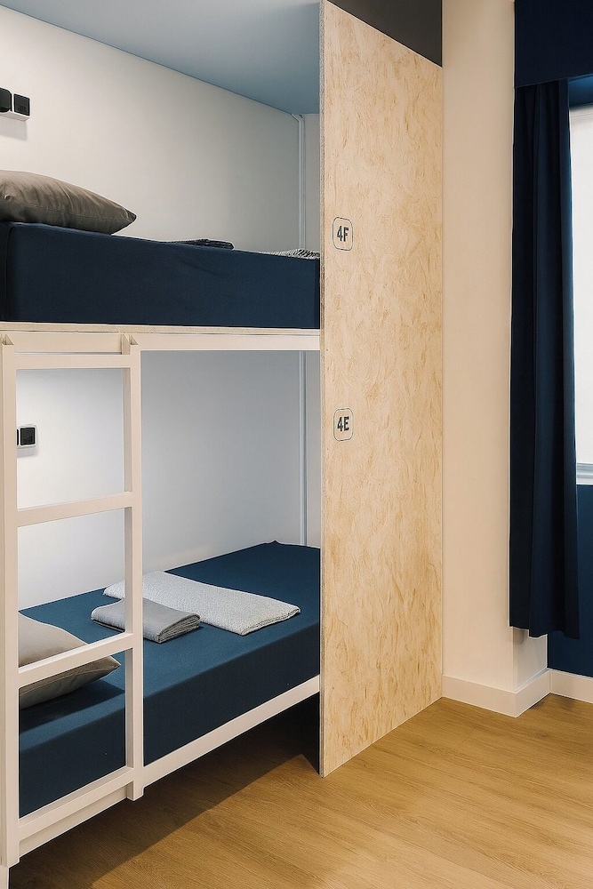Modular Dreams Hostel