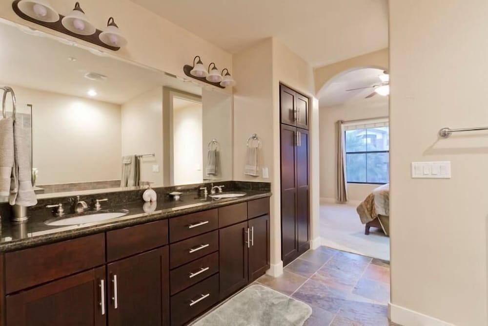 Desert Foothills By Signature Vacation Rentals