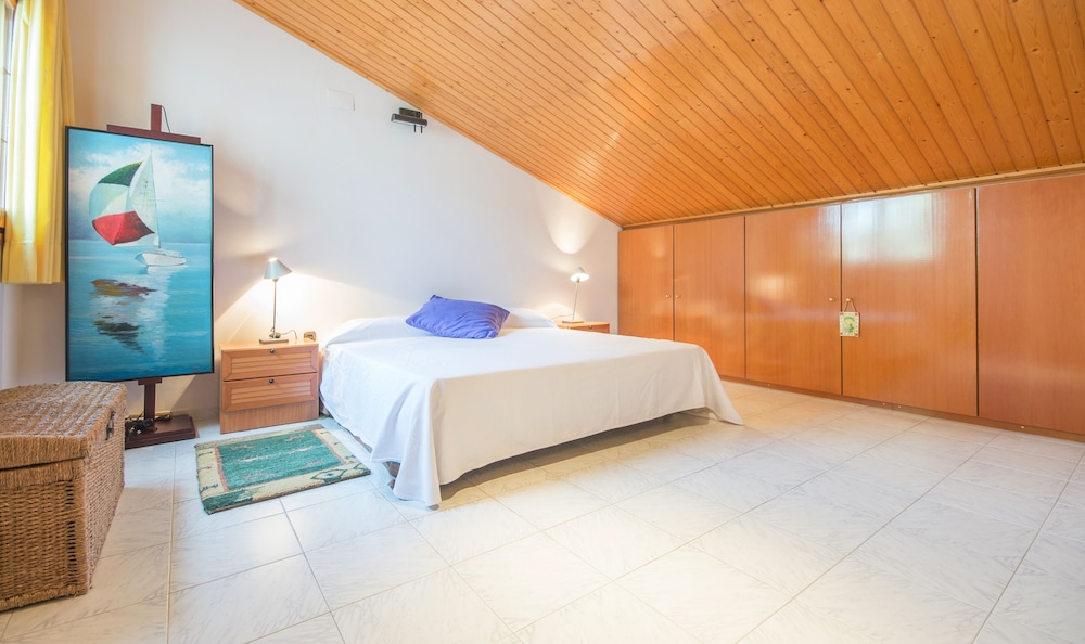 Villa Creixell with pool TH 64 view 5