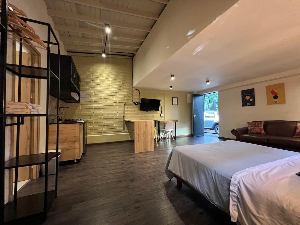Frontera by Roots Rentals
