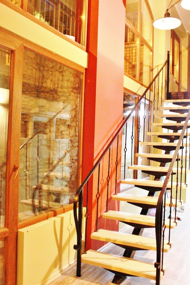 Red Fox Guesthouse