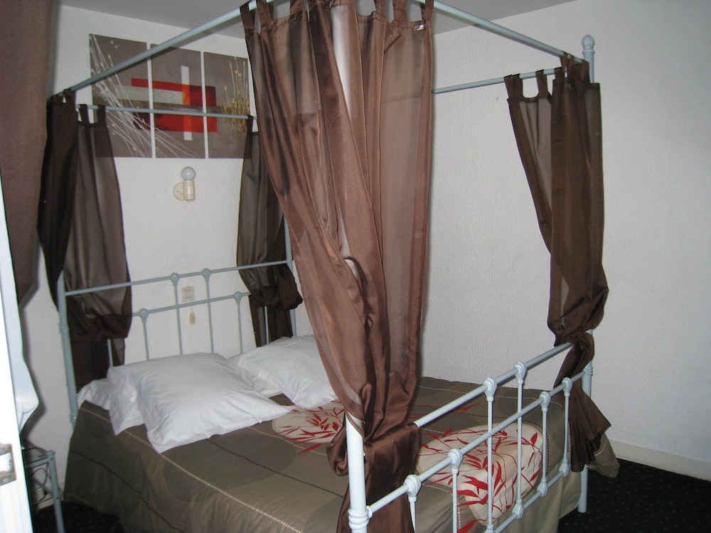 La Baule-Escoublac Vacations - Hotel Les Tennis Men - Property Image 5