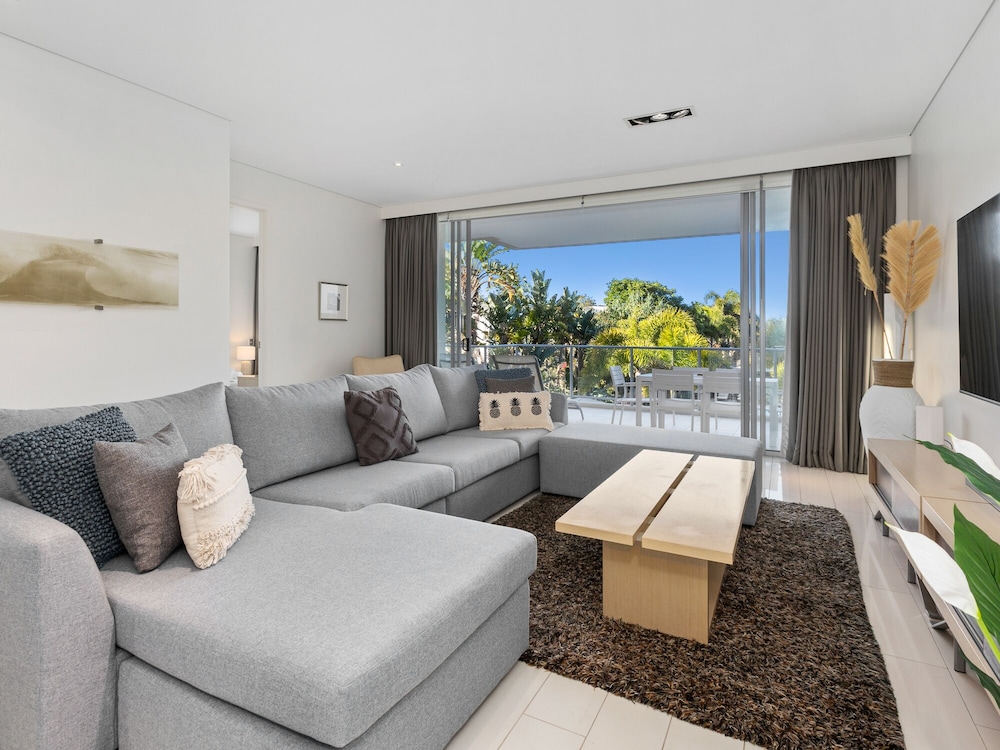 Luxury Apartments on Bells Boulevard