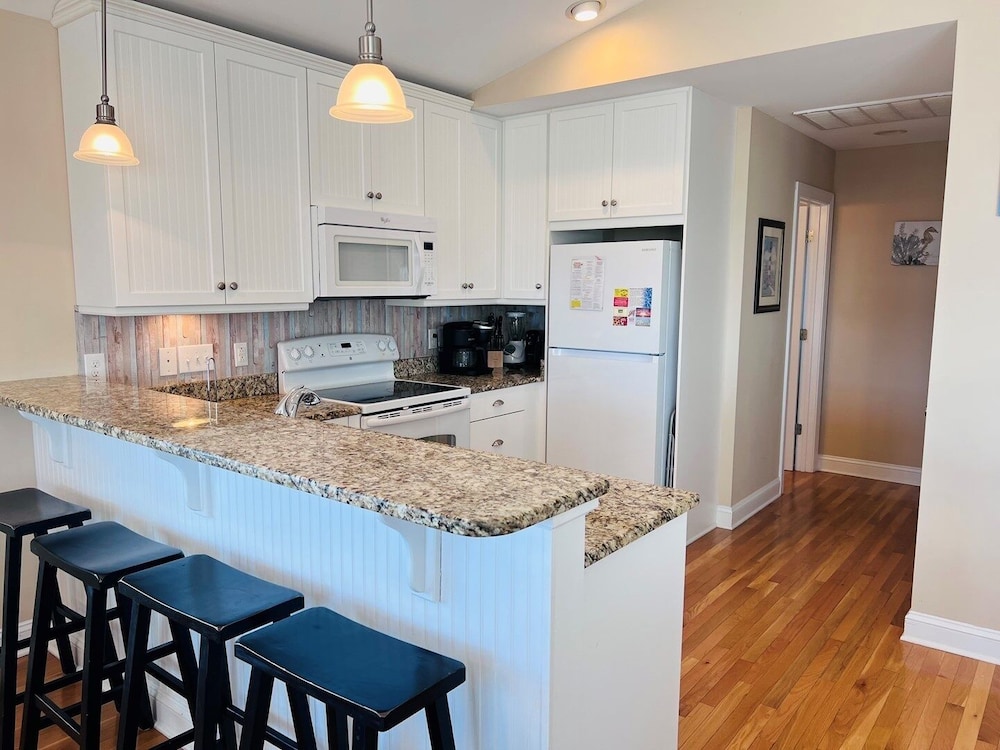 - 2 the C - 4 Br Home