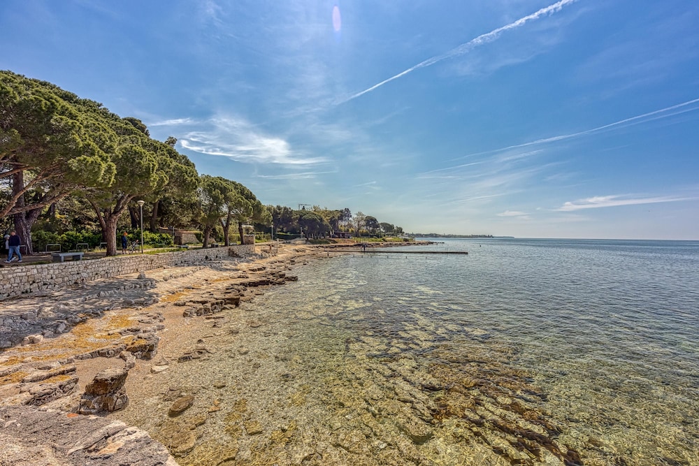 App Mariella 150m From the sea