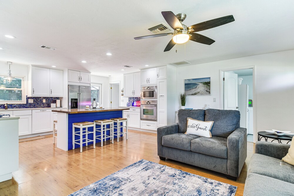 Outdoor Oasis, 4 Mi to Beach: Largo Family Escape!