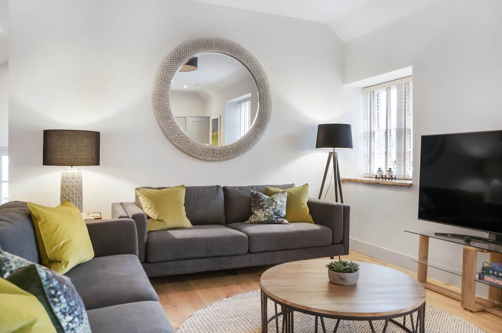 The Woodside Apartments