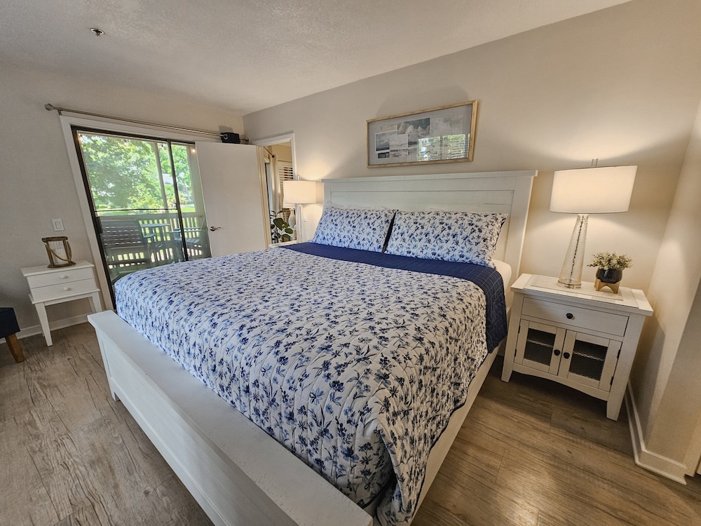Serene 2 Bed, 2 Bath Lodge, With Amenities, 101ac 2 Bedroom Lodge