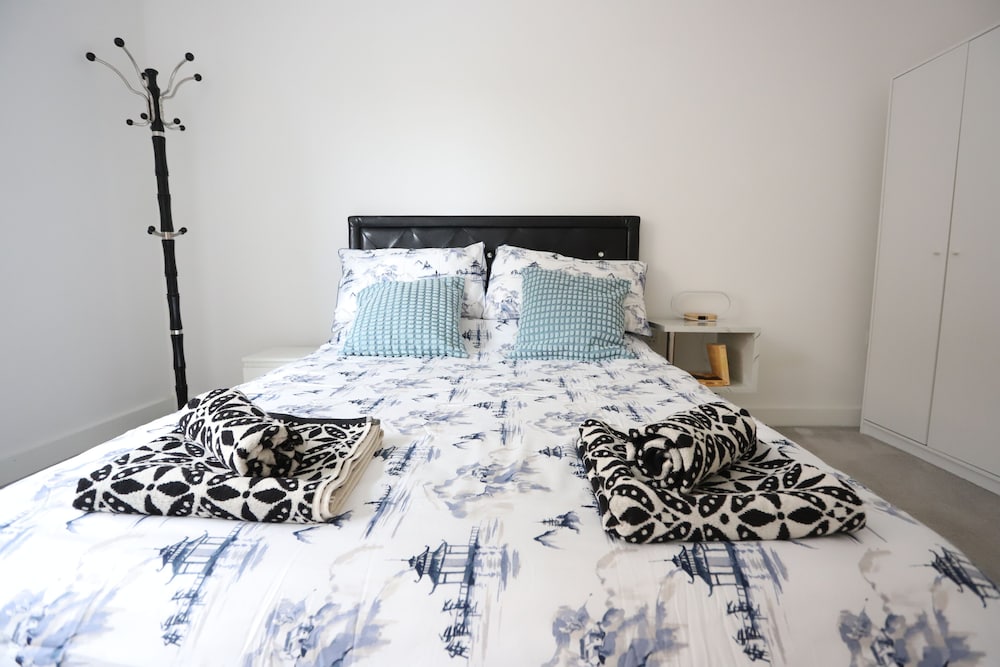 Luxury London Apartment With 5 Bedrooms
