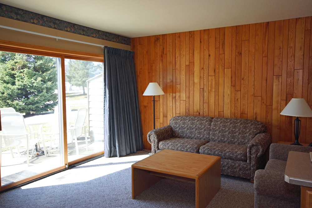 Kavanaugh's Sylvan Lake Resort