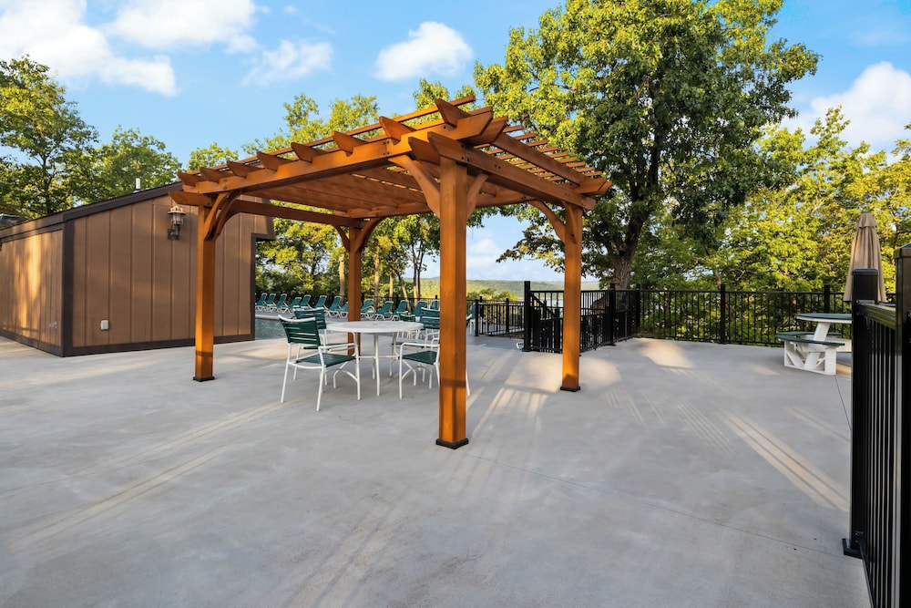 Home w/ Deck, Grill, W & D: Close to Resort & fun