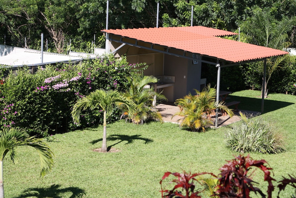Apartamentos La Alborada