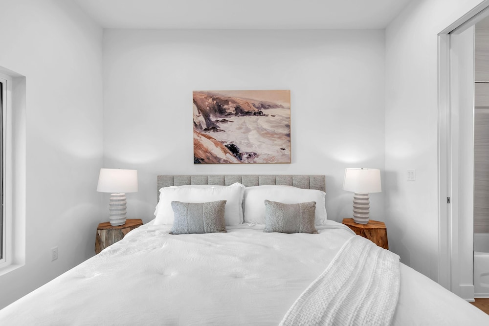Azul Townhomes A4 - Sunset