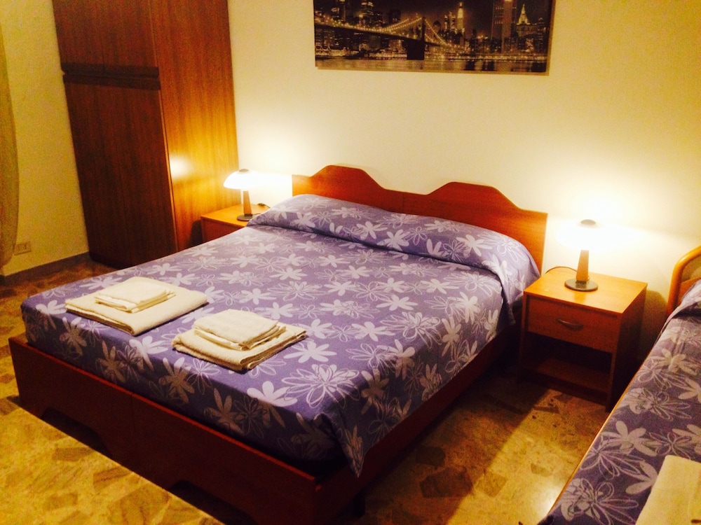 B&B Arcobaleno en Taranto — hotel room