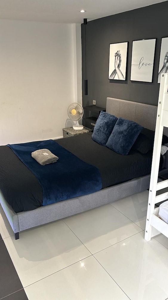 NEW Privacy Suite Serene Apt