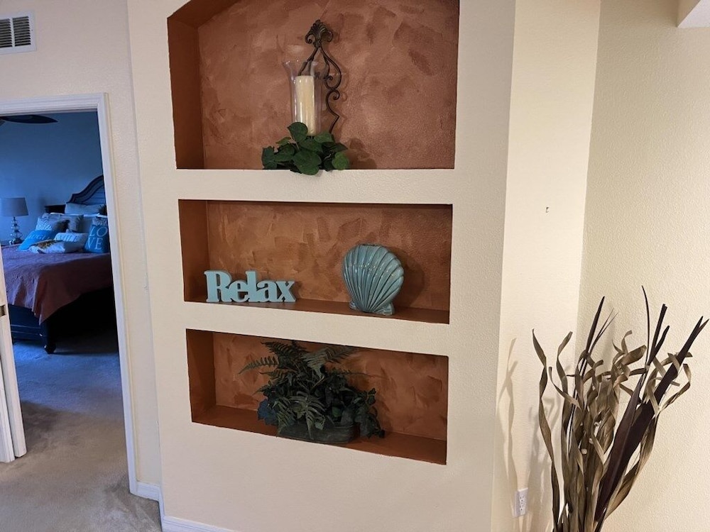 Kid Friendly Condo With Pool, Basketball, Bocce, Hot Tub, And More! 3 Bedroom Condo