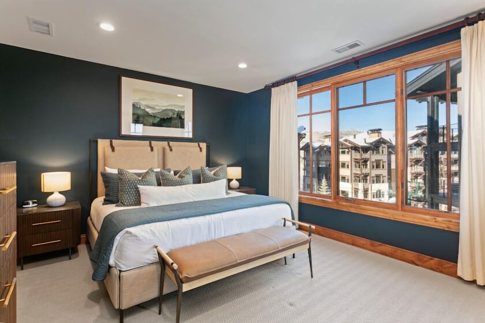 305 - Three Bedroom Shooting Star 3 Condo