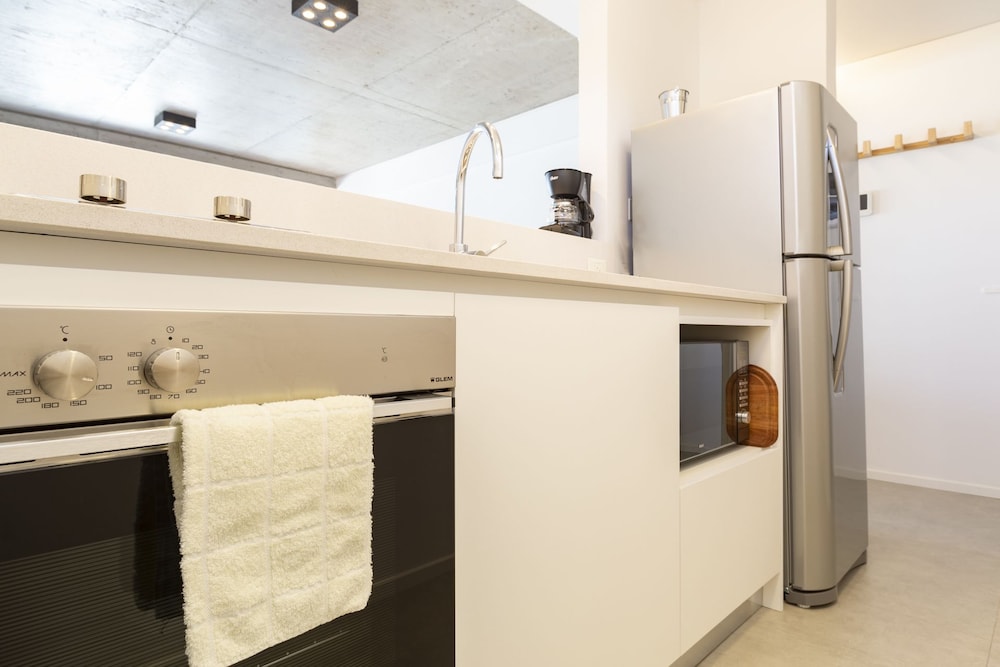 Floralis Suites by Be Local