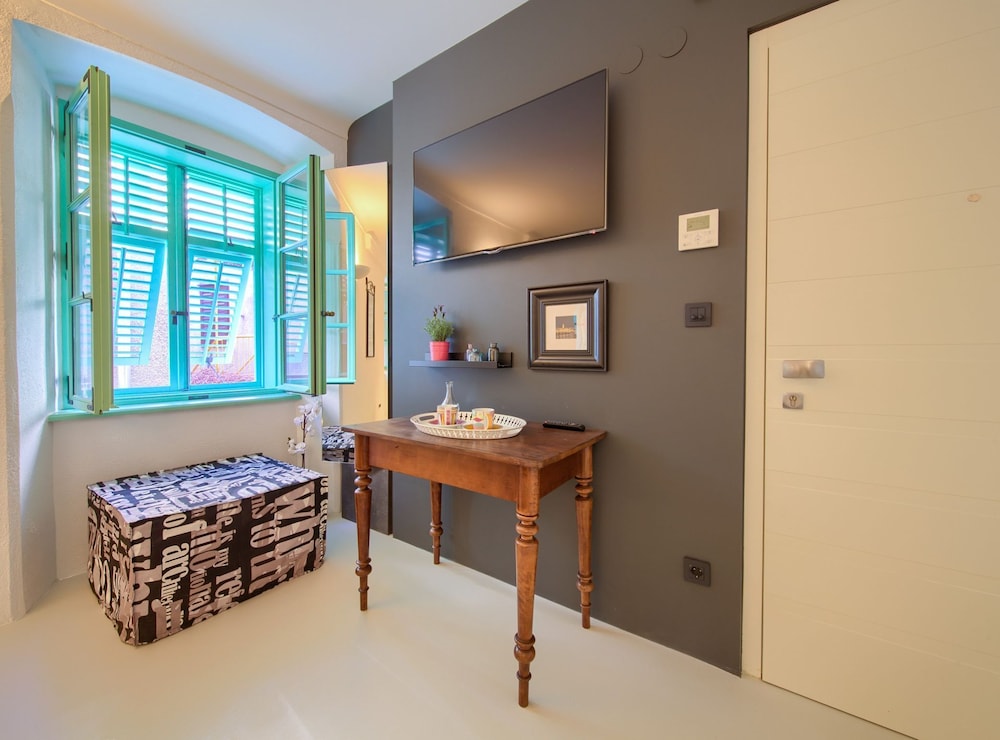 Vibrant and Elegant Downtown Krk Apartments