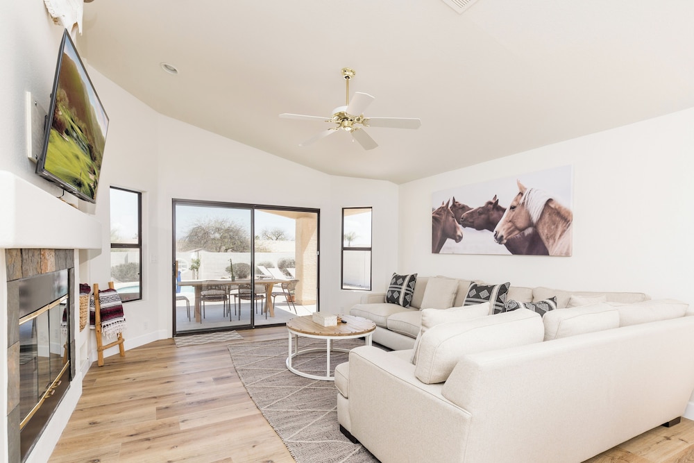 Western Hills-private Pool-putting Green-games & More!