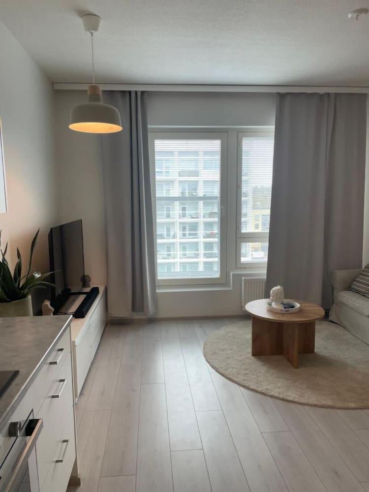 Charming 1-bedroom Apartment in Tampere With Fireplace