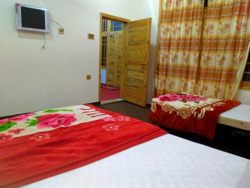 Photo 8
