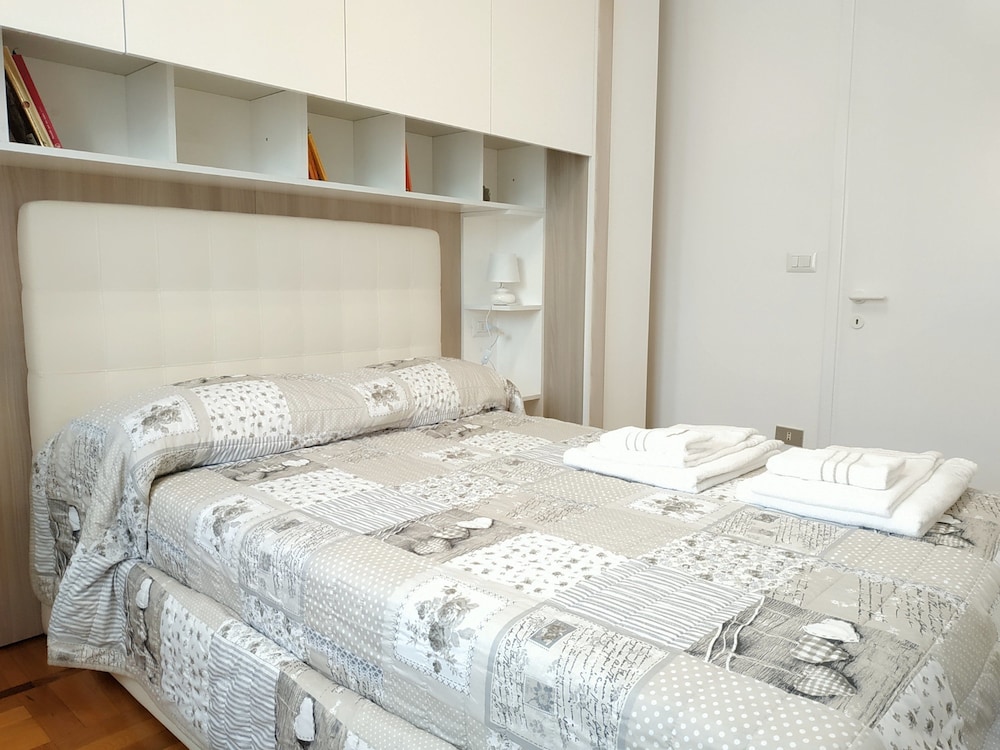 Holiday Apartment in Sanremo Semeria 380 view 5