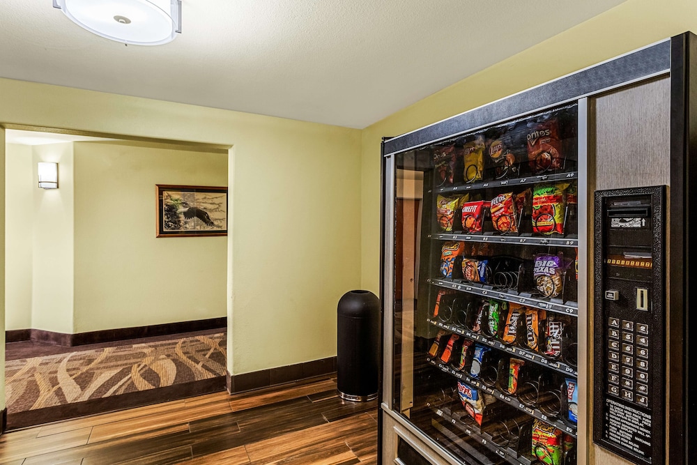 Best Western Rose Quartz Inn