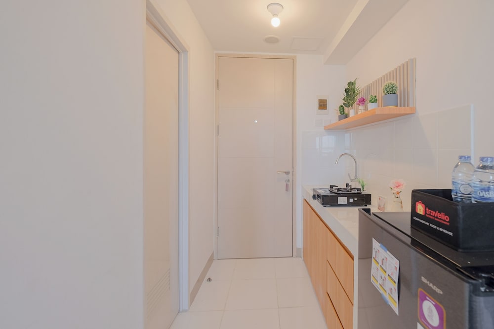 Comfort And Warm Studio At Tokyo Riverside Pik 2 Apartment