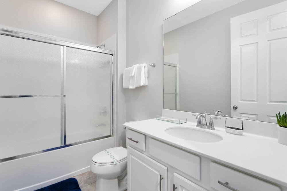 Luxury Town Home With Splash Pool in Solara Resort view 4