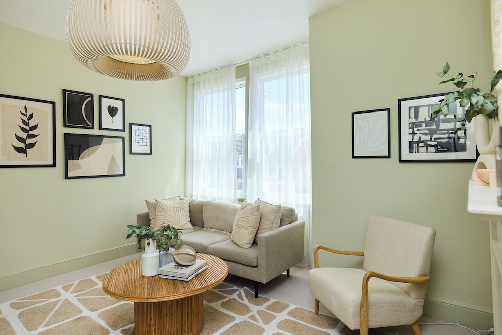 The Earlsfield Flat