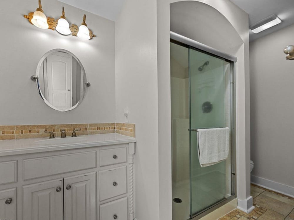 Ocean's Edge by Topsail Realty