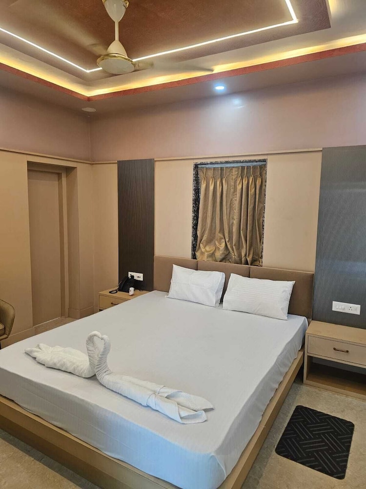 Jowar Hoter & Resort