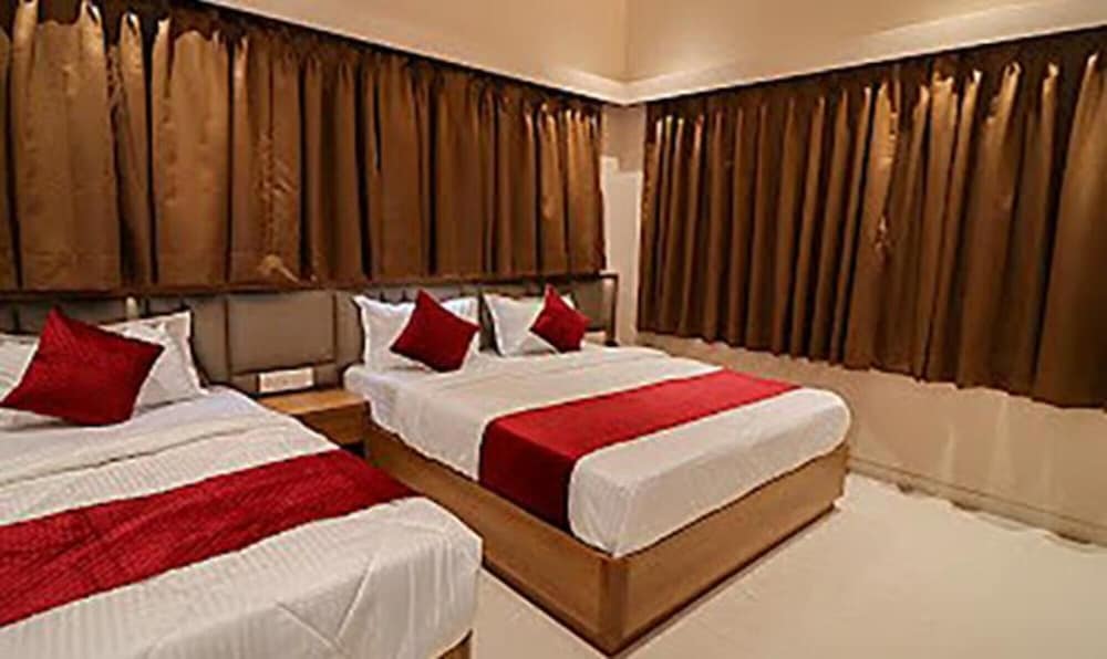 FabExpress Ascent Star Inn