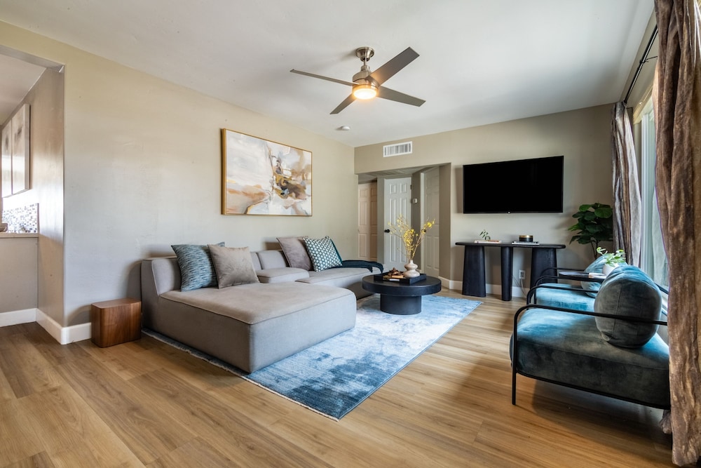 Roma by Avantstay Stylish Oasis w Private Pool