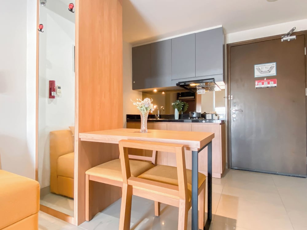 1Br Apartment Near President University At Mustika Golf Residence
