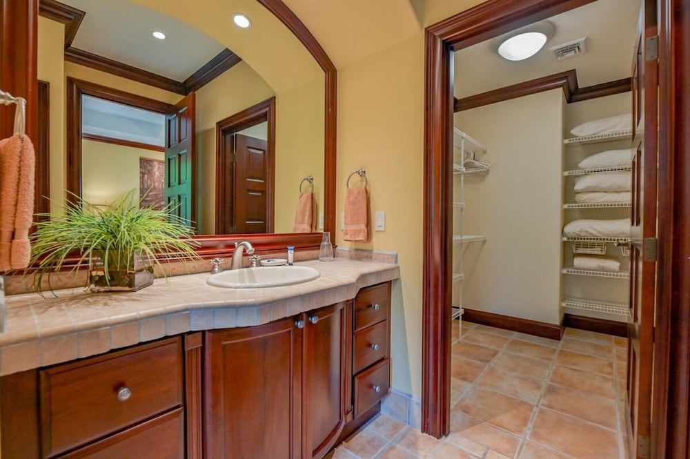 CR Luxury Terrazas 3A 3 Bdrm
