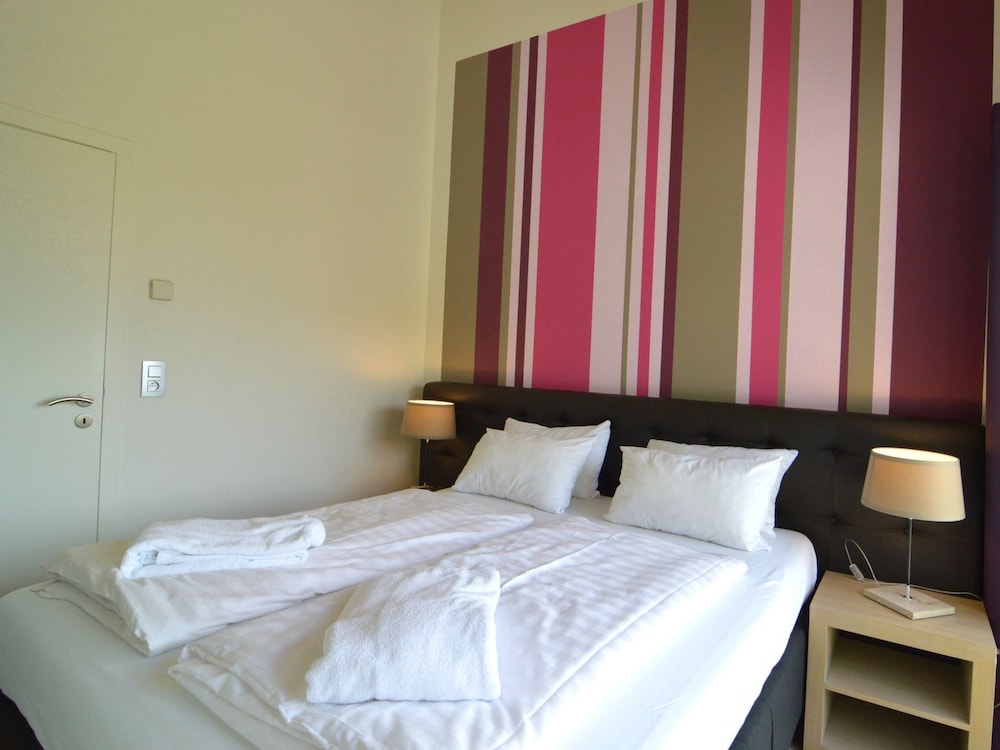 Malmedy Hillside Spa Retreat view 4