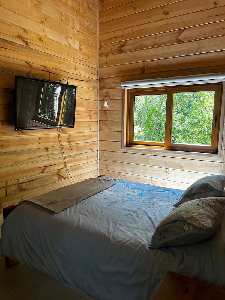 Km 6 River Lodge