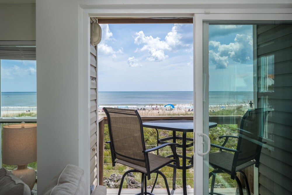 Surfside Six F, photo 10