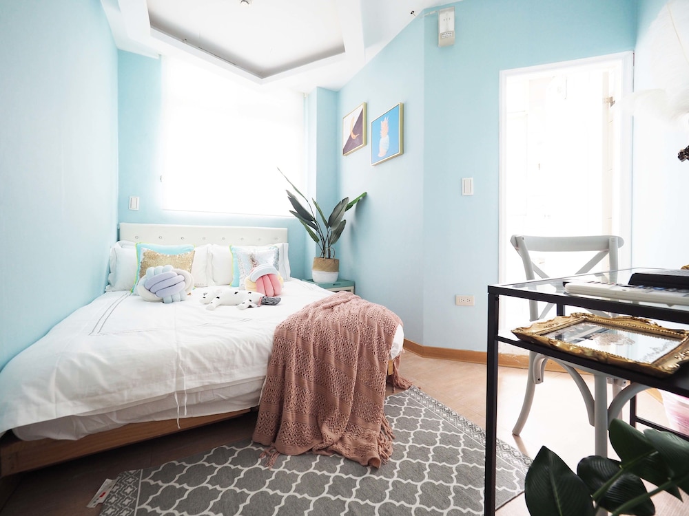 Guesthouse in Taipei near Ximen Metro Station