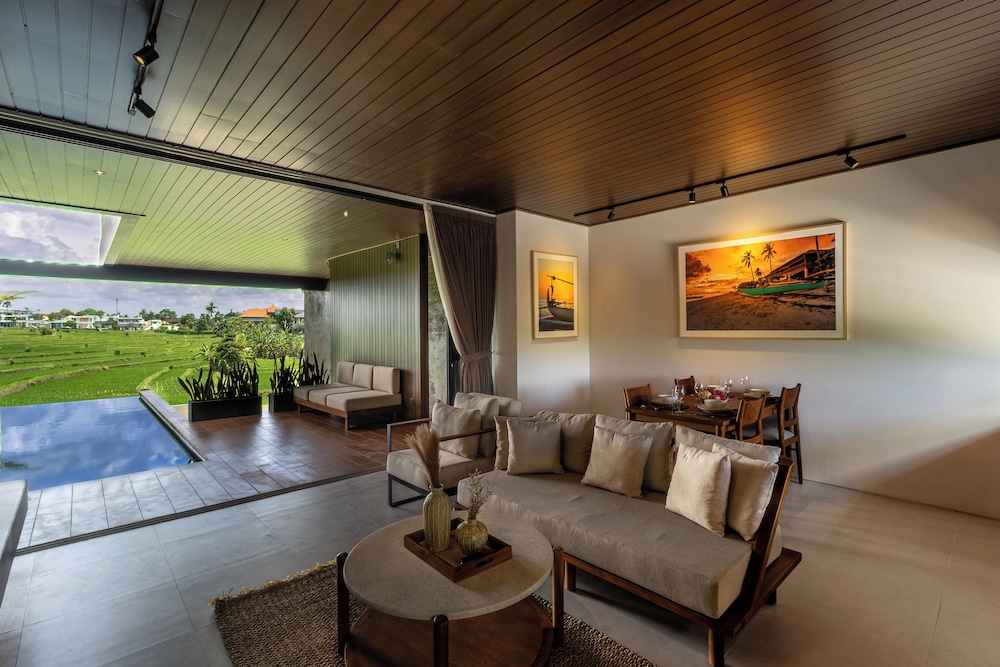 Nava Tamora by Betterplace
